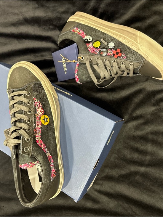 Vans Other - Vans Black Souvenir Pack Black And Pink Distressed